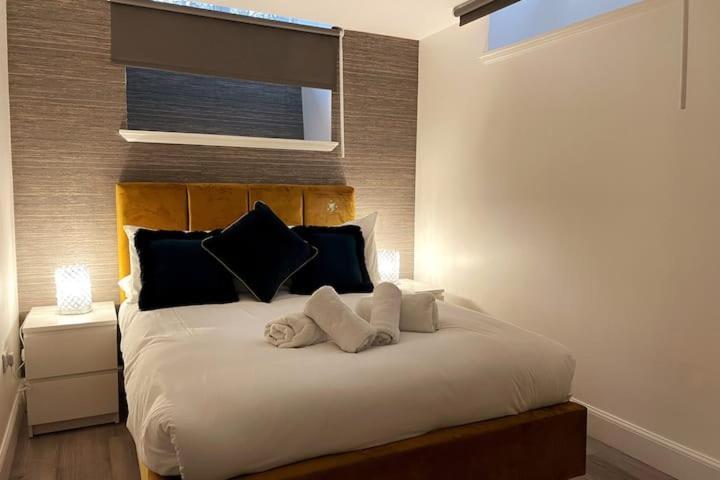 Lovely 3 Bedroom Apartment With Private Garden In Edinburgh City Centre Zewnętrze zdjęcie