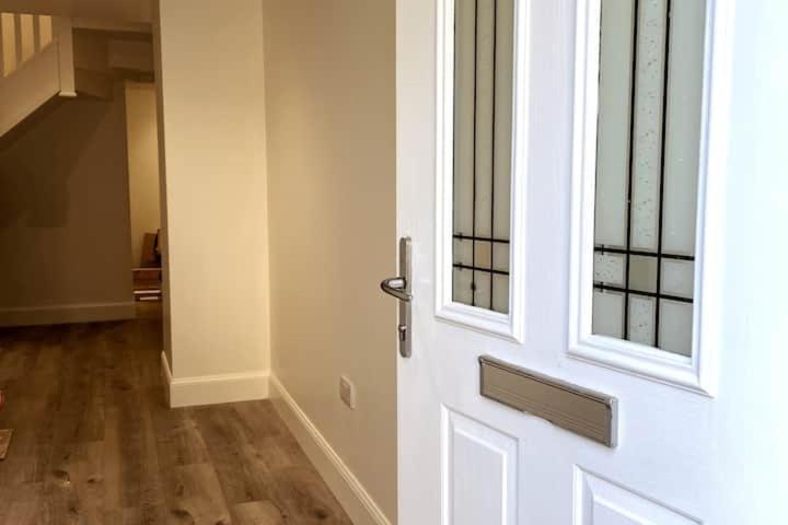 Lovely 3 Bedroom Apartment With Private Garden In Edinburgh City Centre Zewnętrze zdjęcie
