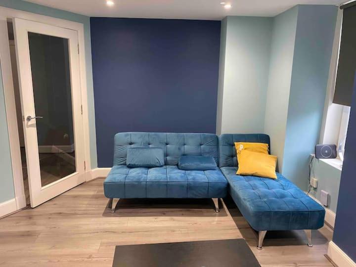 Lovely 3 Bedroom Apartment With Private Garden In Edinburgh City Centre Zewnętrze zdjęcie
