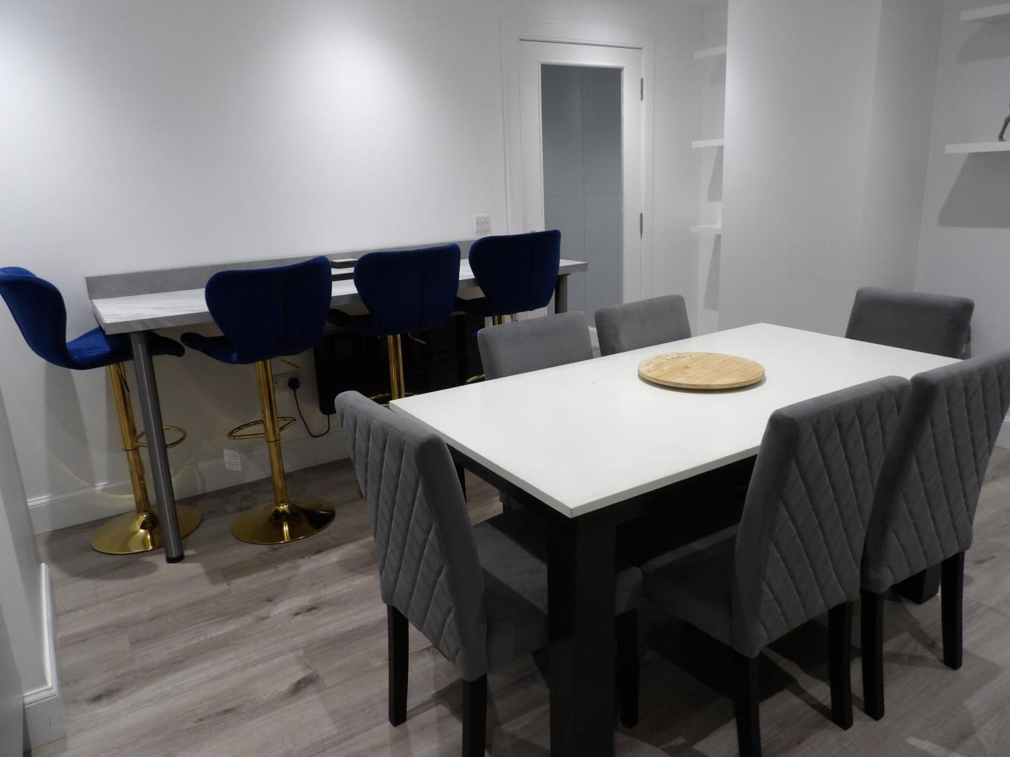 Lovely 3 Bedroom Apartment With Private Garden In Edinburgh City Centre Zewnętrze zdjęcie